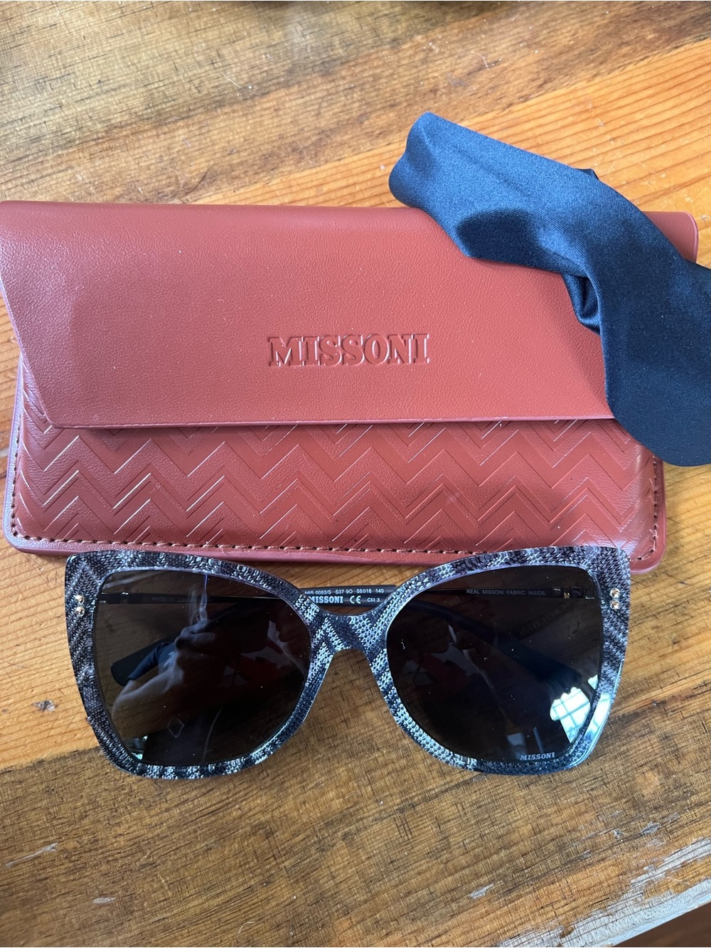 Missoni Women's Butterfly Cat Eye Sunglasses - Black & Gray
